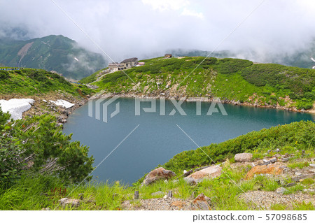 [日本富山縣的觀光景點] Murokudaira Mikuriga Pond 57098685