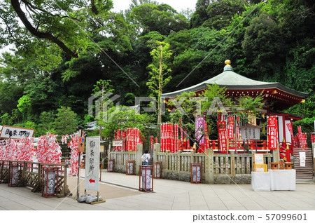 江之島江之島神社和燈籠 57099601