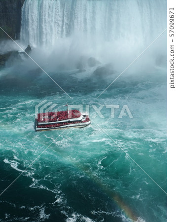 尼亞加拉大瀑布，迷霧少女和Rainbow_2 57099671