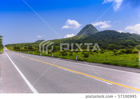 從Shibukawa Matsuida線的黑髮山景 從Shibukawa Matsuida線的黑髮山景 57100995
