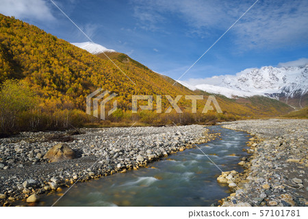 Autumn in the mountains Autumn in the mountains 57101781