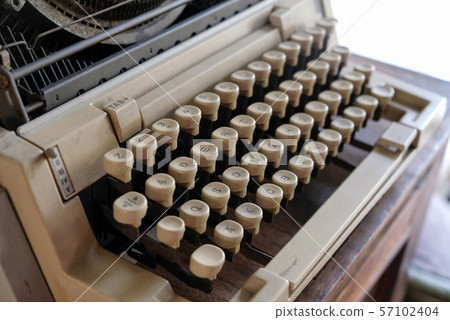 Typewriter  57102404