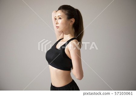 Female hot yoga exercise sweat Female hot yoga exercise sweat 57103061