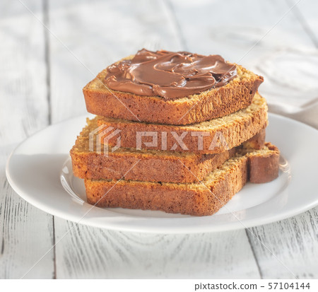 Sliced pumpkin bread 57104144