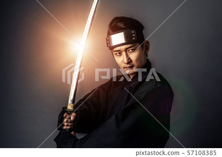 武士 57108385