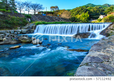 Nihiyama Park的秋天風景[佐賀縣神崎市] 57112492