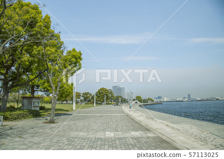 Yokohama Minato Mirai 57113025