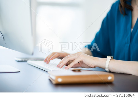 Female office worker Business image Office image Female office worker Business image Office image 57116064