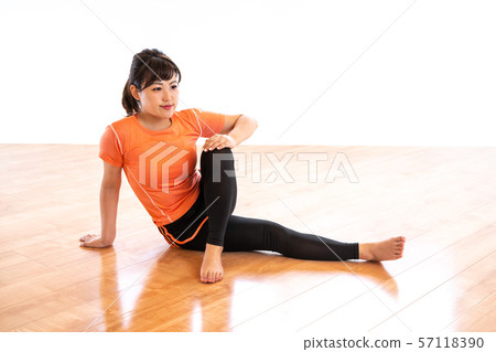 Women stretching 57118390