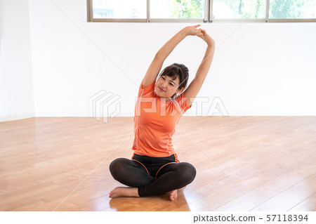 Women stretching 57118394