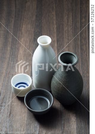 Toyoko和Inoguchi 57126252