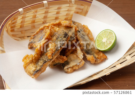 油炸秋天香魚Lyuta 57126861