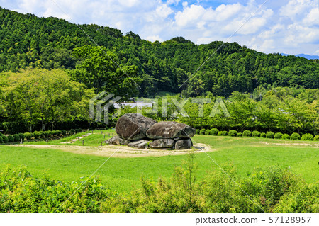 Ishimakitai burial mound Ishimakitai burial mound 57128957