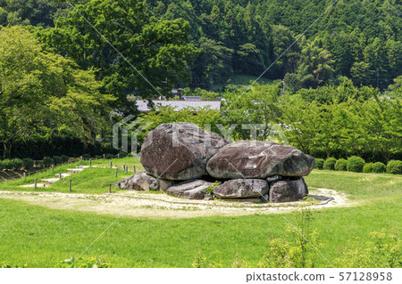 Ishimakitai burial mound Ishimakitai burial mound 57128958