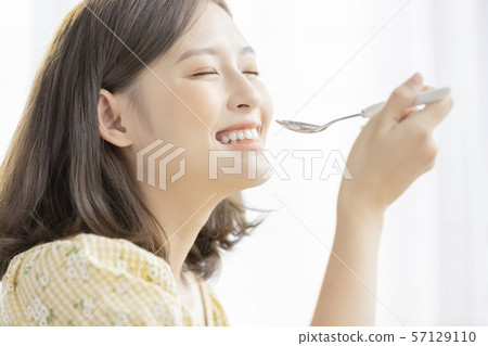 Female Lifestyle Cuisine 57129110