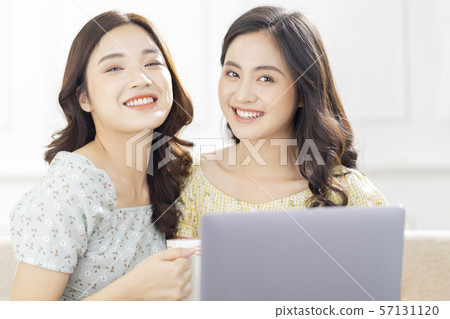 Female lifestyle friends 57131120