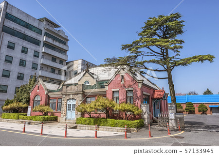 Gugunsan Customs, Modern Cultural History Street, Gunsan-si, Jeonbuk, Jeollabuk-do 57133945
