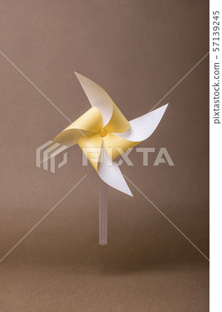Pinwheel, yellow 57139245
