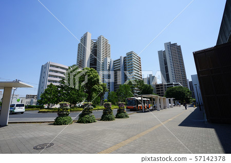 Kashiwanoha Campus Station Front View <Kashiwa City, Chiba> Kashiwanoha Campus Station Front View <Kashiwa City, Chiba> 57142378