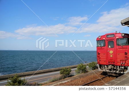 下條站和Iyo Pass 57144356