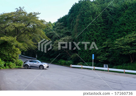 Turnpike and car 57160736