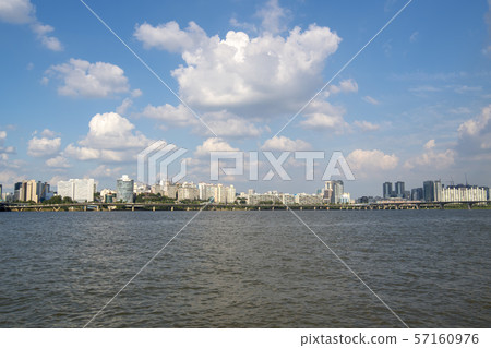 Yeouido, Yeongdeungpo-gu, Seoul 57160976