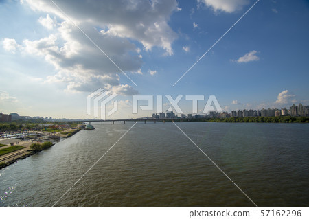 Yeouido, Yeongdeungpo-gu, Seoul 57162296