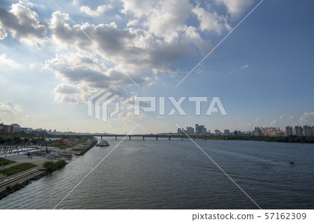 首爾永登浦區汝矣島 57162309