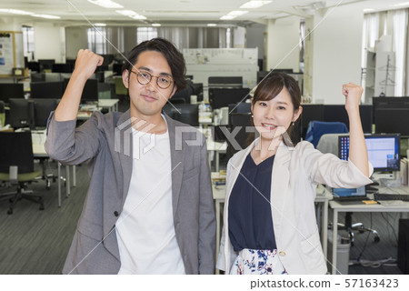 Men and women who fight in the office Men and women who fight in the office 57163423