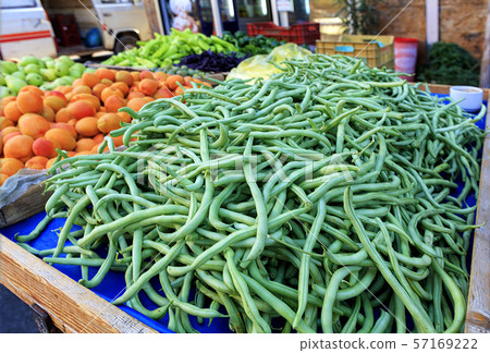 String beans, asparagus, apricots, pears, peppers, 57169222