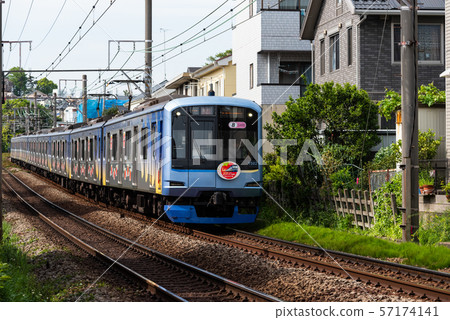 橫濱高鐵Y500系列東急東橫線東白樂站 橫濱高鐵Y500系列東急東橫線東白樂站 57174141