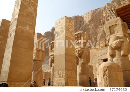 埃及王室谷 57174680