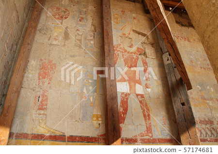 埃及王室谷 57174681