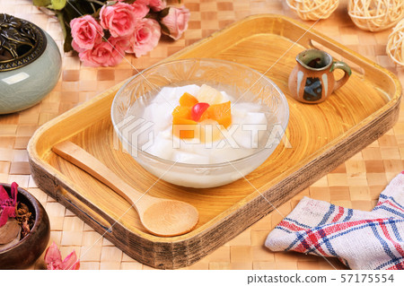 Almond jelly Almond jelly 57175554