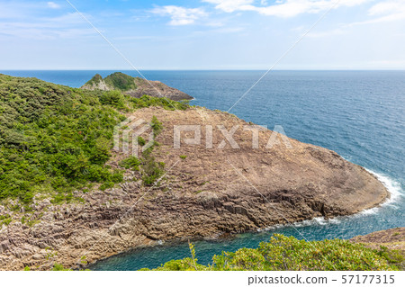 取自Cape Hyuga Observatory（Magage and Hososhima Lighthouse）Cape Hinata，Hyuga City，Miyazaki Prefecture 57177315