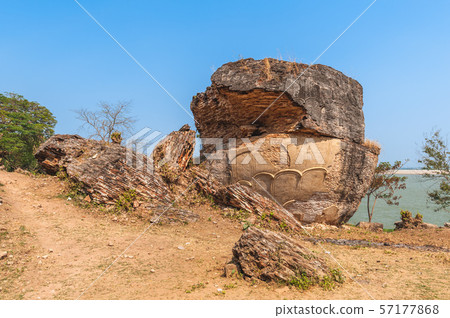 Ruin of guardian statue in Mingun Pahtodawgyi 57177868