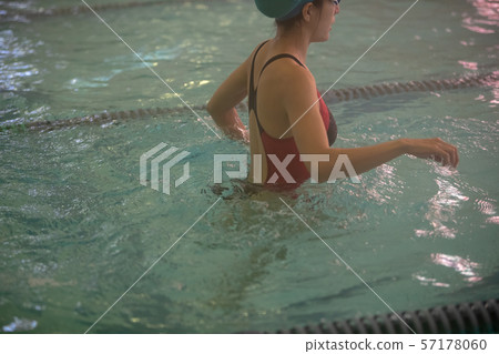 female, females, lady 57178060