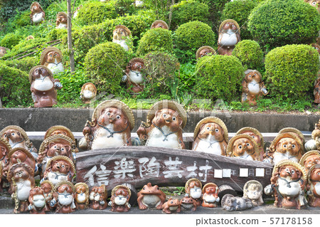 [Shigaraki-yaki pots] Shigaraki Nagano, Shiga Prefecture 57178158