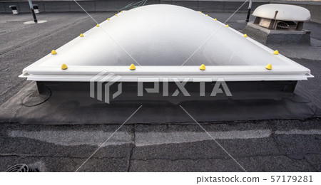 an Dome on the roof 57179281