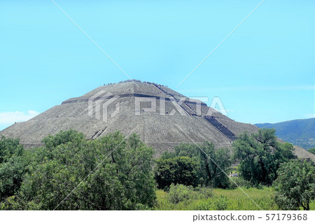 The Pyramid of the Sun Tiotiwakan The Pyramid of the Sun Tiotiwakan 57179368