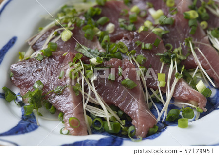鰹魚鰹魚生魚片 鰹魚鰹魚生魚片 57179951