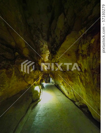 Cave image (Akiyoshi-dong) Cave image (Akiyoshi-dong) 57180279