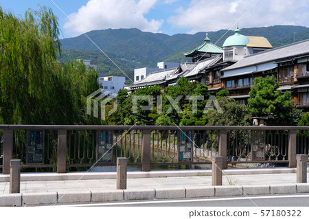 伊藤東海亭 57180322
