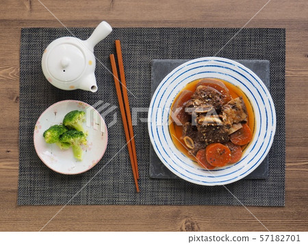 Korean food beef ribs 57182701