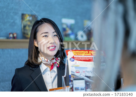 為日本遊客提供豐富的旅遊信息中心精英人員信息 57183140