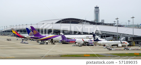 Kansai International Airport Terminal 57189035