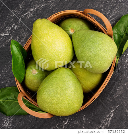 Yuzu yuzu flesh Peeled pomelo midautumn festival Yuzu yuzu yuzu Yuzu yuzu flesh Peeled pomelo midautumn festival Yuzu yuzu yuzu 57189252