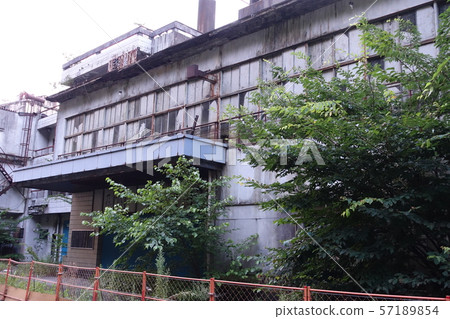 Abandoned hotel / ryokan (Tochigi Kinugawa Onsen) 57189854