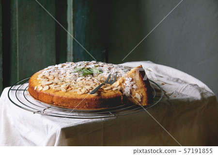 Gluten free almond cake 57191855