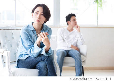 Couple quarrel anger 57192121